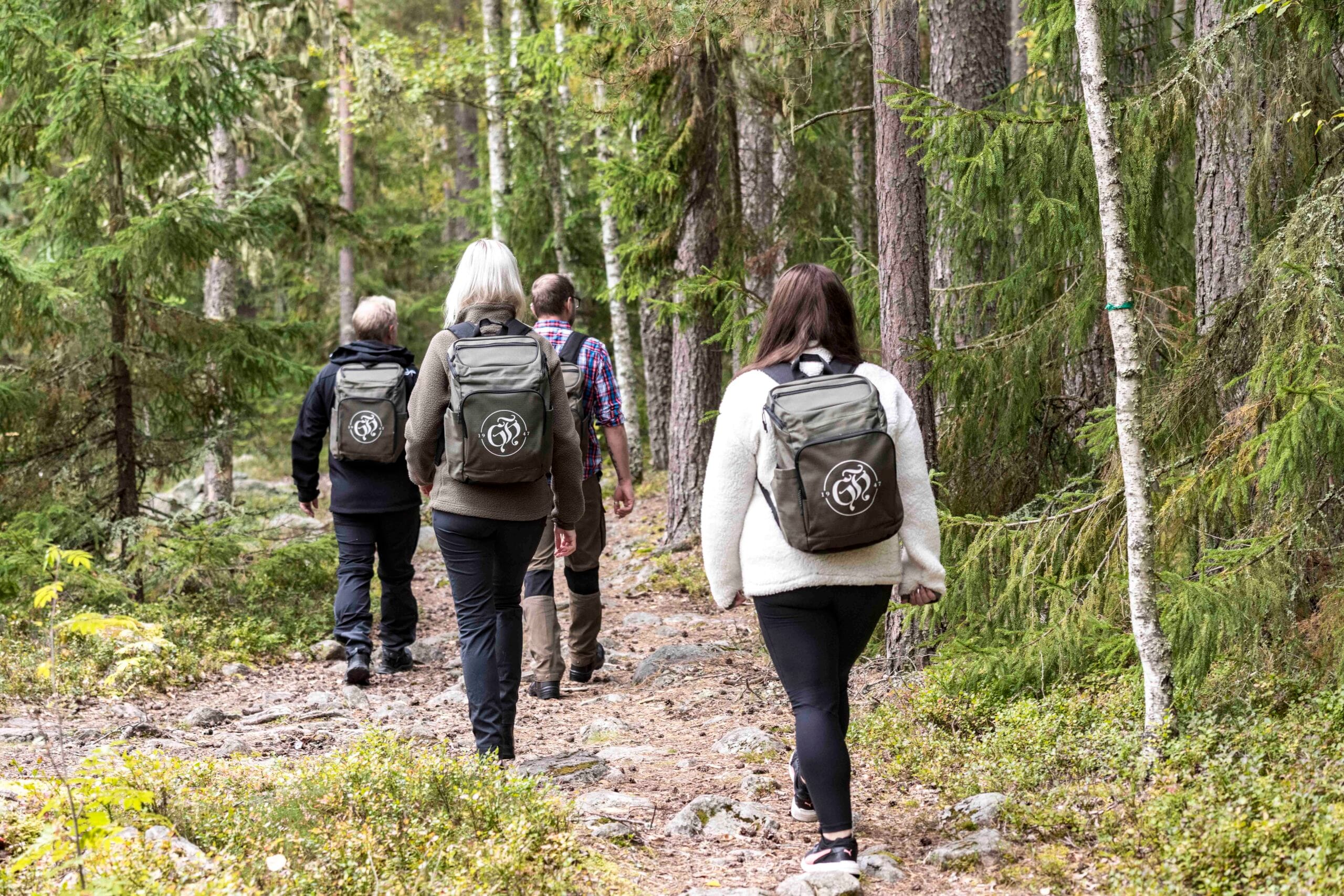 Vandra i skogen ta stigen till Digerberget